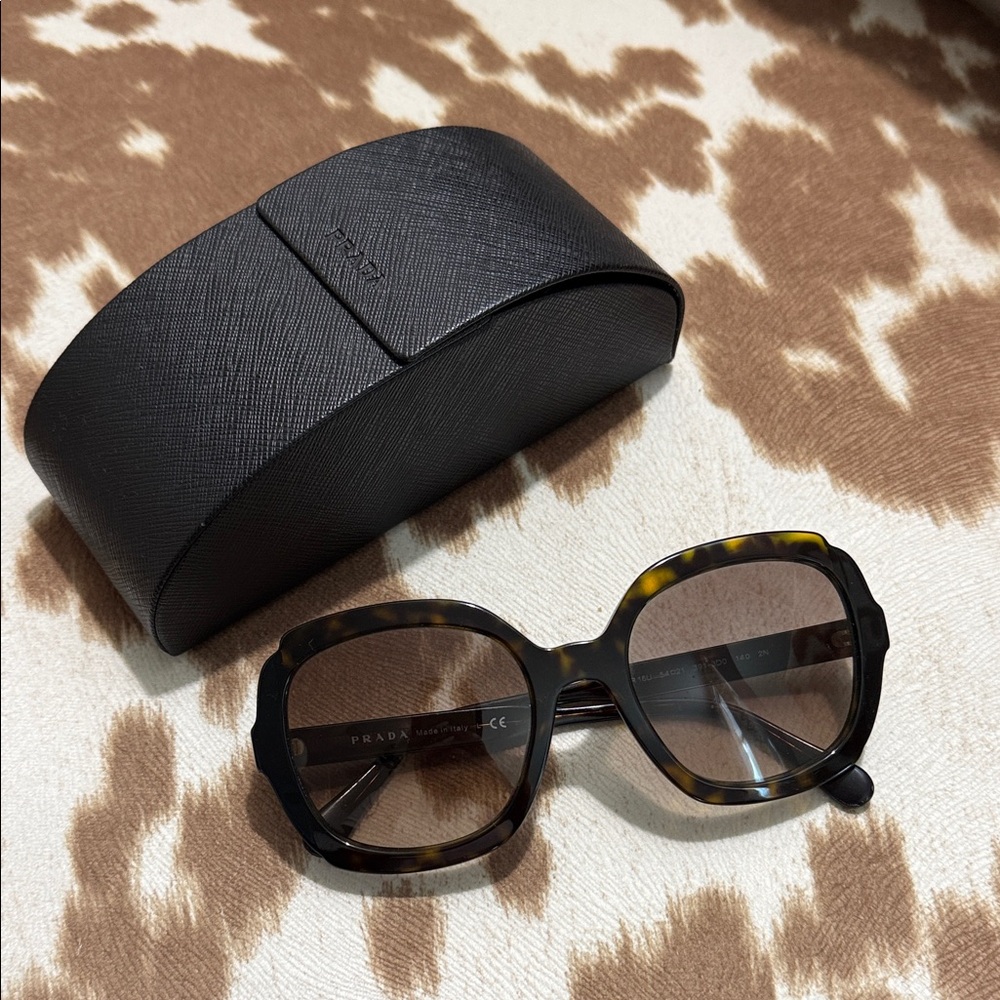 Prada Black & Brown Tortoise Sunglasses